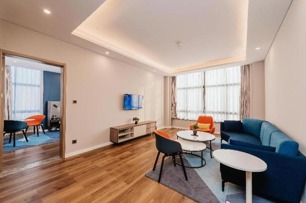 Holiday Inn Taizhou Cmc Eksteriør bilde